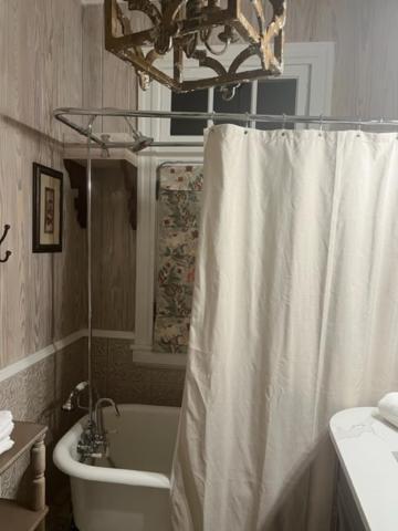 Jenny'S Downtown Hideaway Bed And Breakfast Laurel Extérieur photo